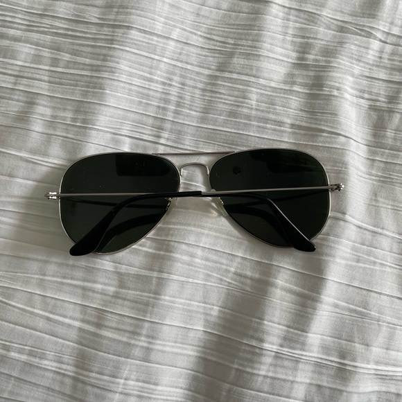 Ray-Ban Silver aviators - Picture 4 of 4